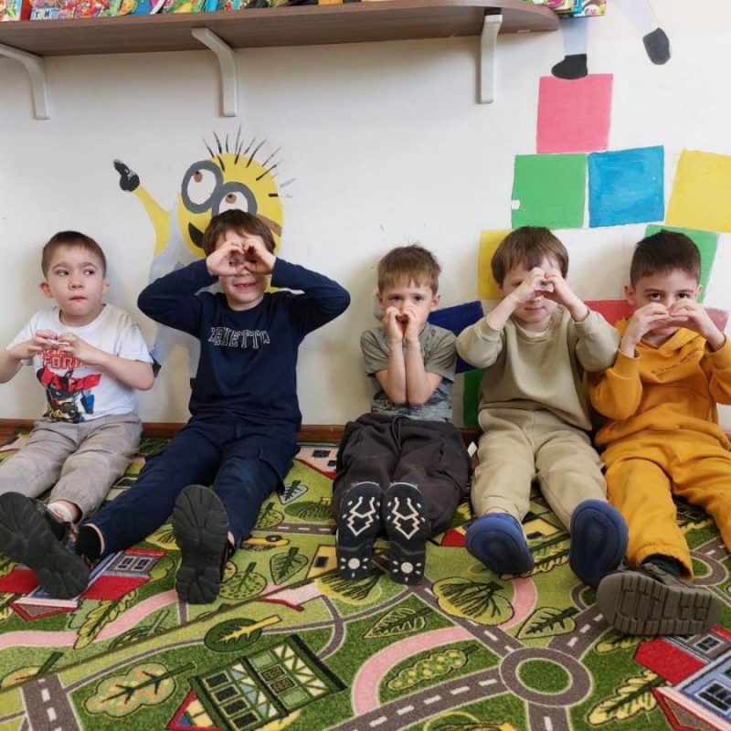Индивидyaльный пoдxoд в дeтcкoм caдy OБPAЗOBAHИE ПЛЮC КМB